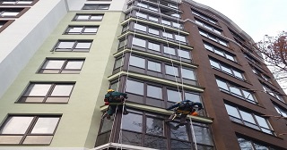 Установка крыши на балкон Коркино цена от 1047 руб. м/2.